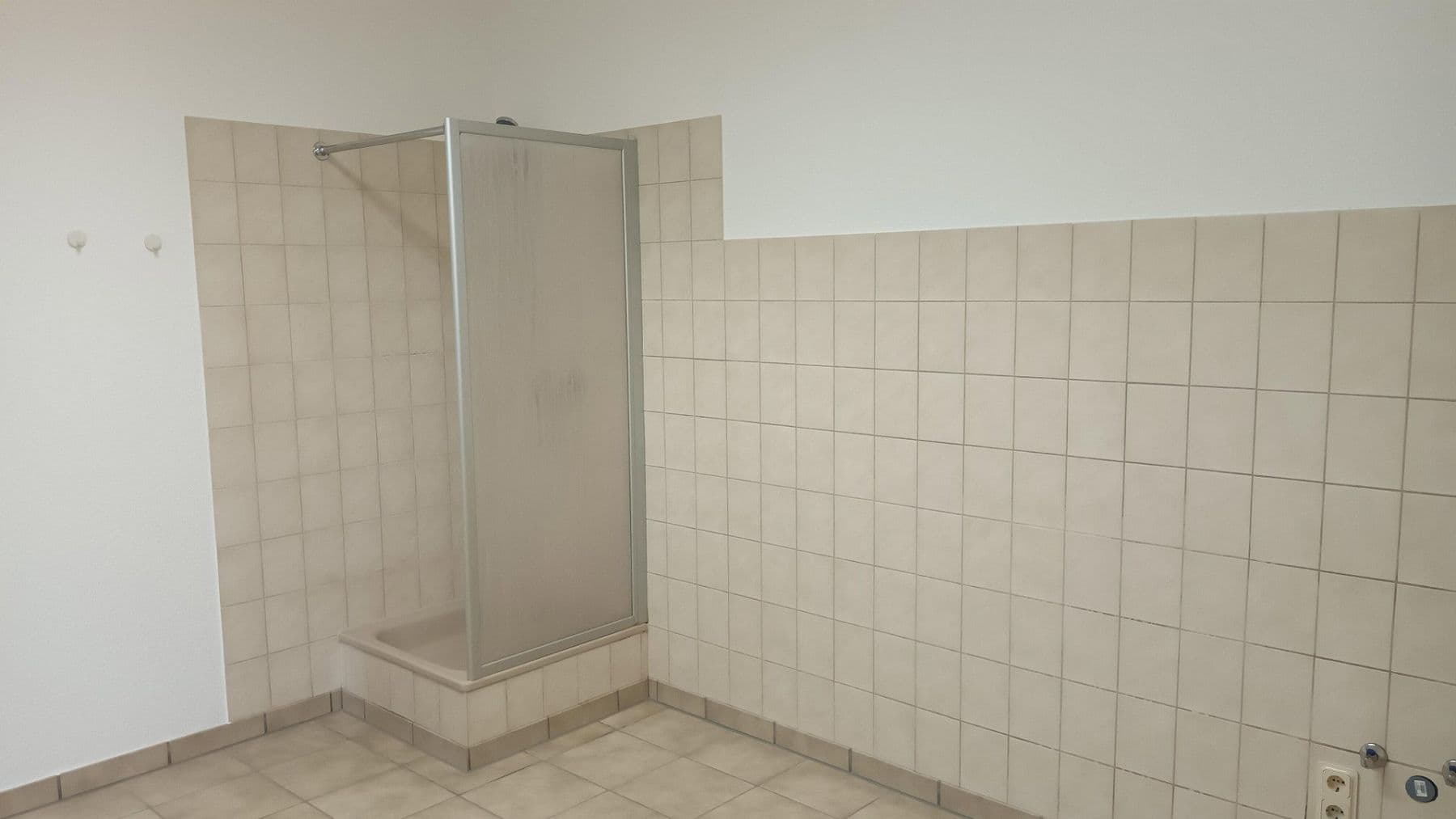 non-residential property to rent, 860 m², Neunkirchen, North Rhine-Westphalia non-residential property to rent, 860 m², Neunkirchen, North Rhine-Westphalia