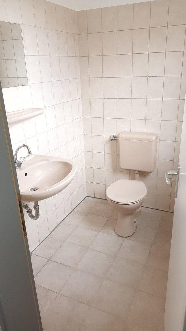 non-residential property to rent, 860 m², Neunkirchen, North Rhine-Westphalia non-residential property to rent, 860 m², Neunkirchen, North Rhine-Westphalia
