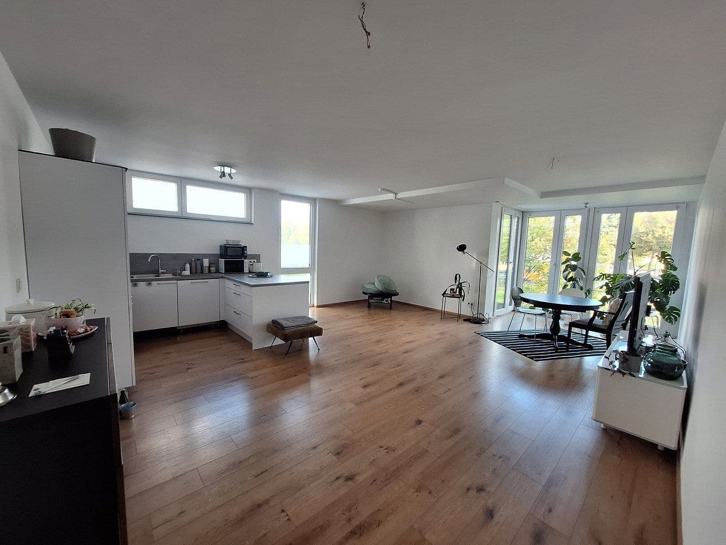 2 bedroom with open-plan kitchen flat to rent, 98 m², Lantzallee 1, Düsseldorf, North Rhine-Westphalia 2 bedroom with open-plan kitchen flat to rent, 98 m², Lantzallee 1, Düsseldorf, North Rhine-Westphalia