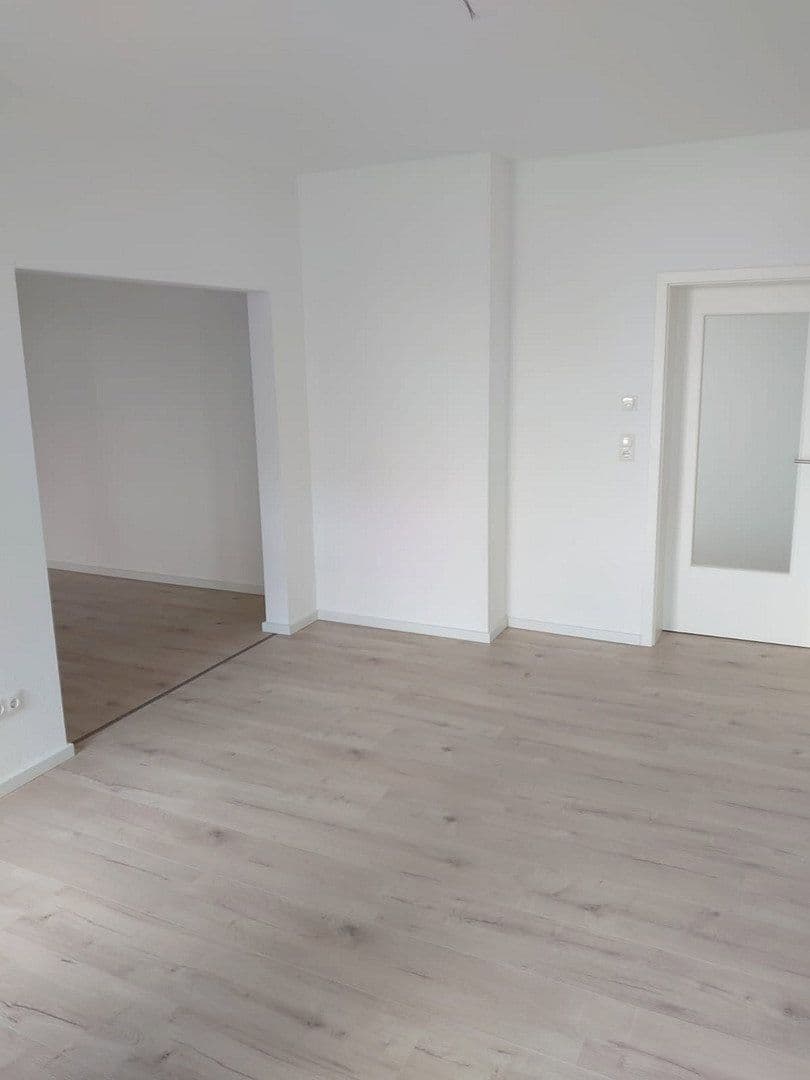 2 bedroom flat to rent, 94 m², Humboldtstraße 8, Reichenbach, Saxony 2 bedroom flat to rent, 94 m², Humboldtstraße 8, Reichenbach, Saxony