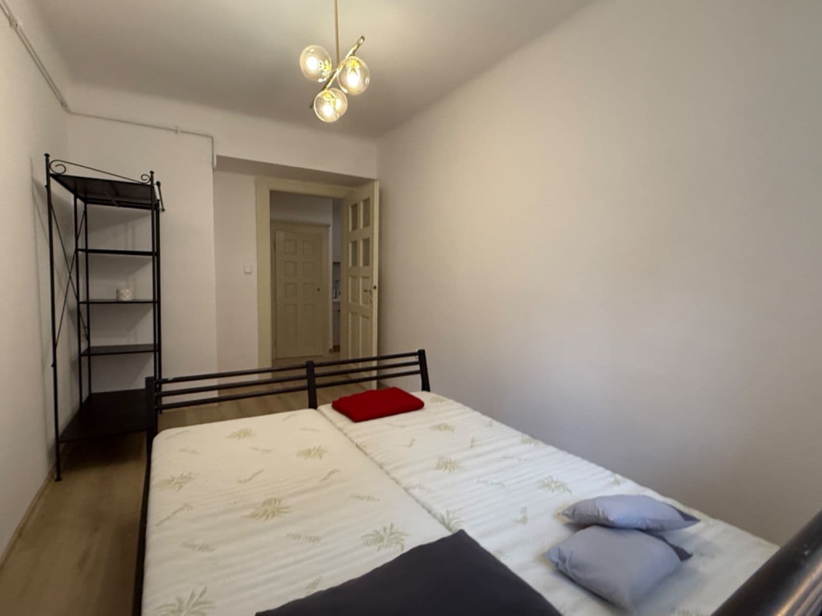 1 bedroom with open-plan kitchen flat to rent, 48 m², Čajkovského, Prague, Prague 1 bedroom with open-plan kitchen flat to rent, 48 m², Čajkovského, Prague, Prague