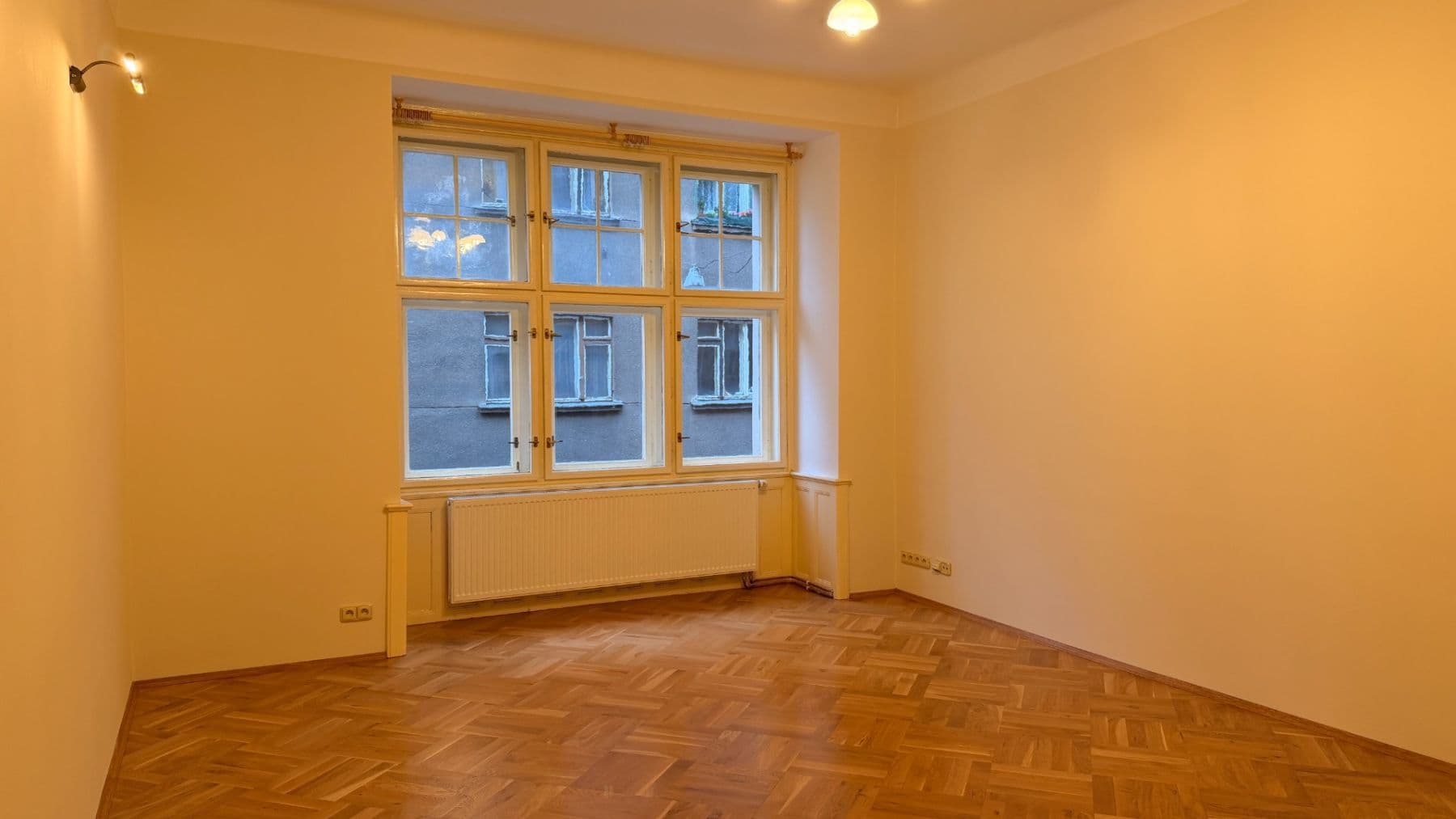 2 bedroom flat to rent, 70 m², Haškova, Prague, Prague 2 bedroom flat to rent, 70 m², Haškova, Prague, Prague