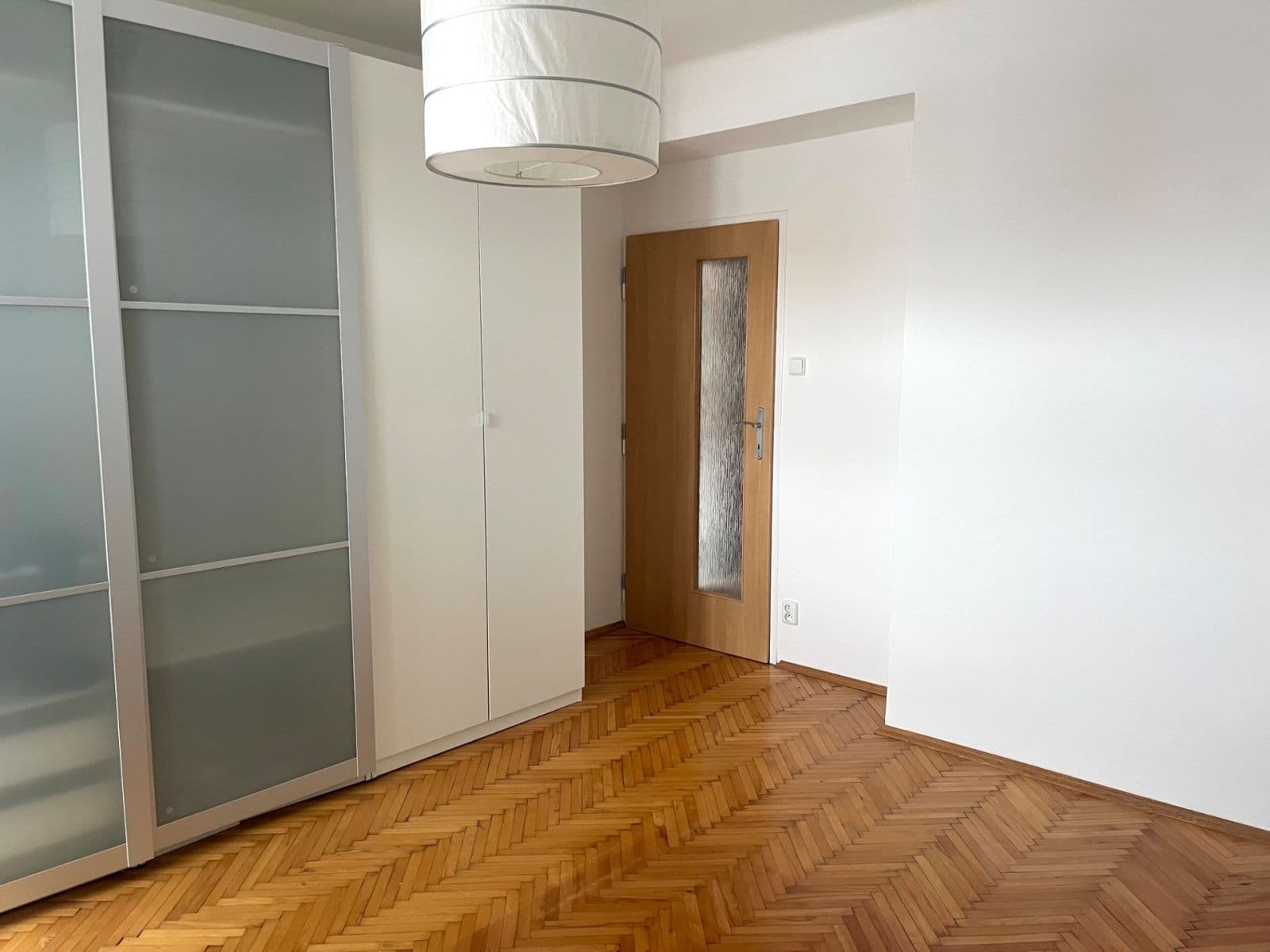 2 bedroom with open-plan kitchen flat to rent, 70 m², Zdaru, Prague, Prague 2 bedroom with open-plan kitchen flat to rent, 70 m², Zdaru, Prague, Prague