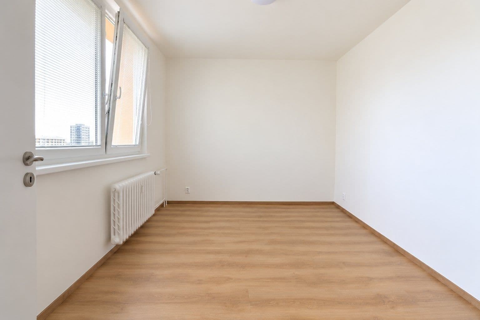 3 bedroom flat to rent, 78 m², Voskovcova, Prague, Prague 3 bedroom flat to rent, 78 m², Voskovcova, Prague, Prague