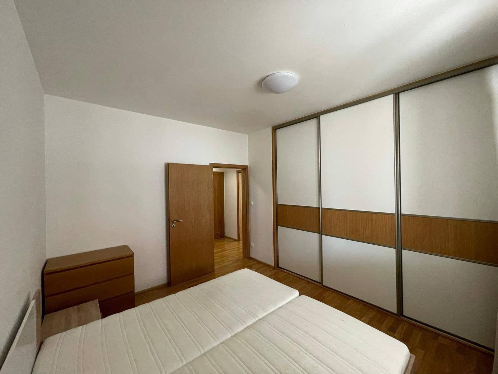 1 bedroom with open-plan kitchen flat for sale, 58 m², Pod Dvorem, Prague, Prague 1 bedroom with open-plan kitchen flat for sale, 58 m², Pod Dvorem, Prague, Prague