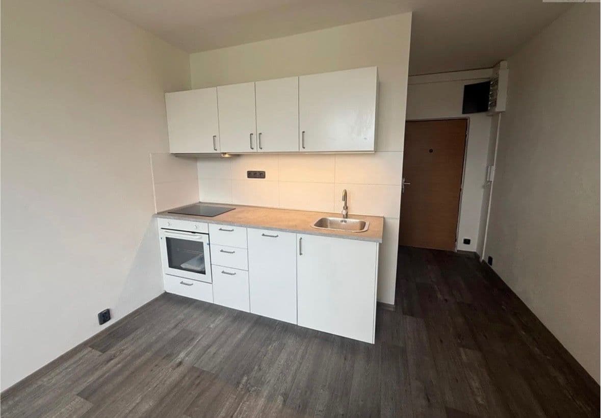 1 bedroom flat to rent, 35 m², Marš. Rybalka, Most, Ústecký Region 1 bedroom flat to rent, 35 m², Marš. Rybalka, Most, Ústecký Region