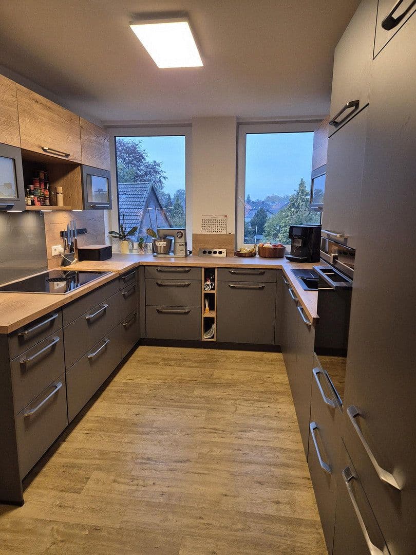 2 bedroom with open-plan kitchen flat to rent, 131 m², Hindenburgsstr. 30, Langenhagen, Lower Saxony 2 bedroom with open-plan kitchen flat to rent, 131 m², Hindenburgsstr. 30, Langenhagen, Lower Saxony