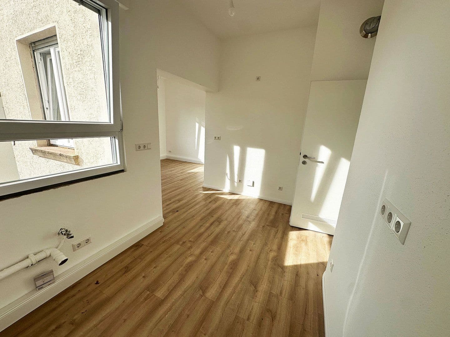 2 bedroom with open-plan kitchen flat to rent, 82 m², Heilbronn, Baden-Württemberg 2 bedroom with open-plan kitchen flat to rent, 82 m², Heilbronn, Baden-Württemberg