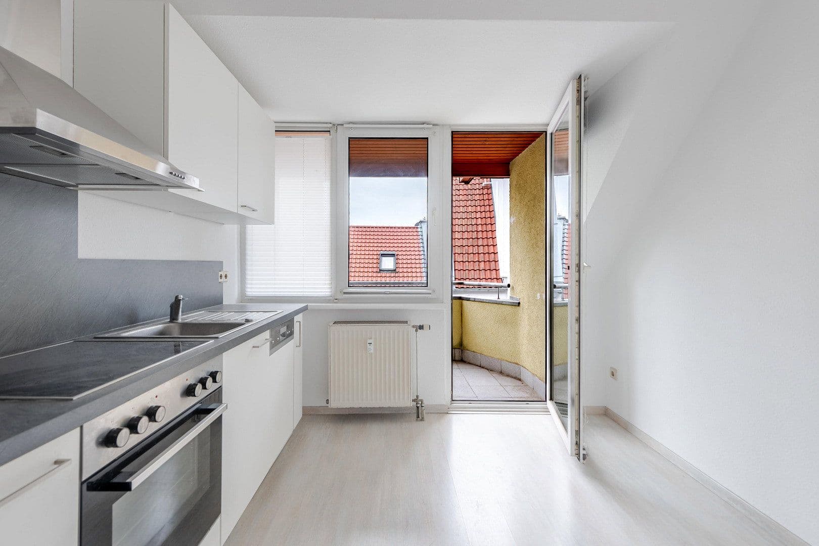 3 bedroom with open-plan kitchen flat to rent, 118 m², Dalbergergasse 5, Bensheim, Hesse 3 bedroom with open-plan kitchen flat to rent, 118 m², Dalbergergasse 5, Bensheim, Hesse