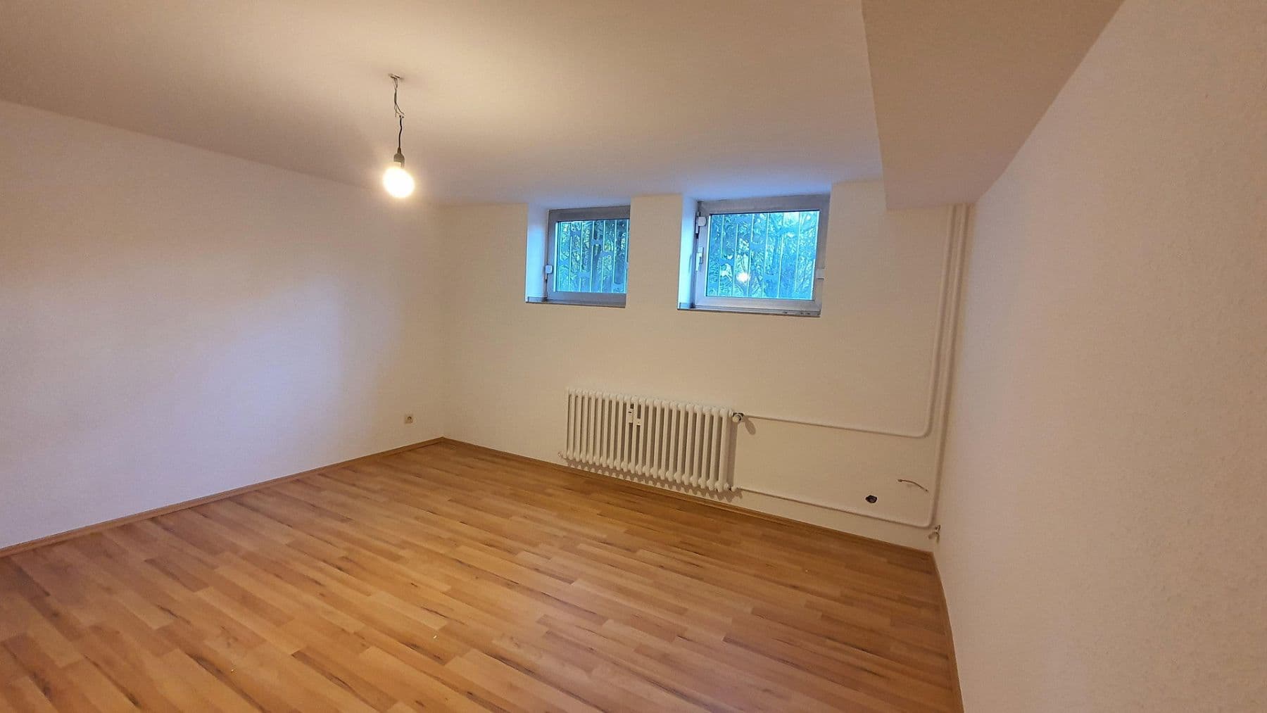 3 bedroom with open-plan kitchen flat to rent, 130 m², Duisburg, North Rhine-Westphalia 3 bedroom with open-plan kitchen flat to rent, 130 m², Duisburg, North Rhine-Westphalia