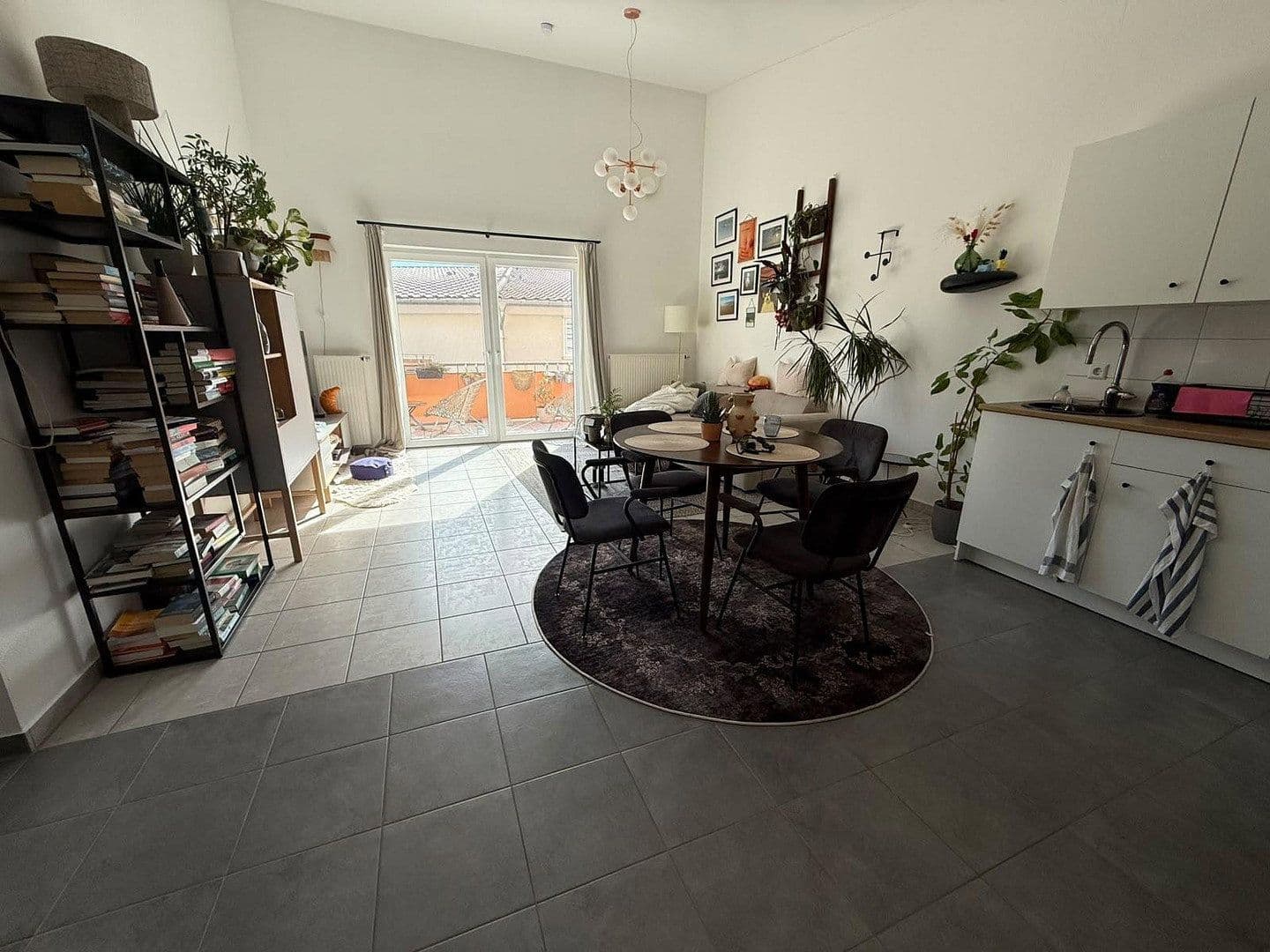 1 bedroom with open-plan kitchen flat to rent, 55 m², Süßen, Baden-Württemberg 1 bedroom with open-plan kitchen flat to rent, 55 m², Süßen, Baden-Württemberg
