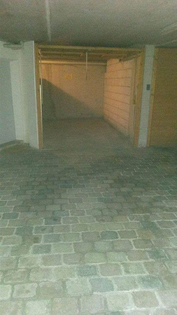 garage to rent, 0 m², Sebastian-Lotzer-Straße 16, Böblingen, Baden-Württemberg garage to rent, 0 m², Sebastian-Lotzer-Straße 16, Böblingen, Baden-Württemberg