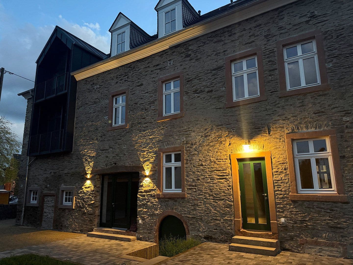 4 bedroom with open-plan kitchen flat to rent, 146 m², Moselstraße 6, Osann-Monzel, Rhineland-Palatinate 4 bedroom with open-plan kitchen flat to rent, 146 m², Moselstraße 6, Osann-Monzel, Rhineland-Palatinate
