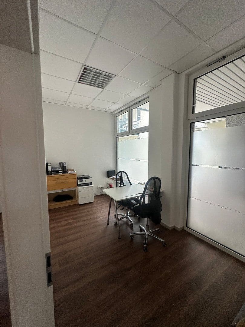 non-residential property to rent, 90 m², Alte Heerstr. 16, Kaarst, North Rhine-Westphalia non-residential property to rent, 90 m², Alte Heerstr. 16, Kaarst, North Rhine-Westphalia