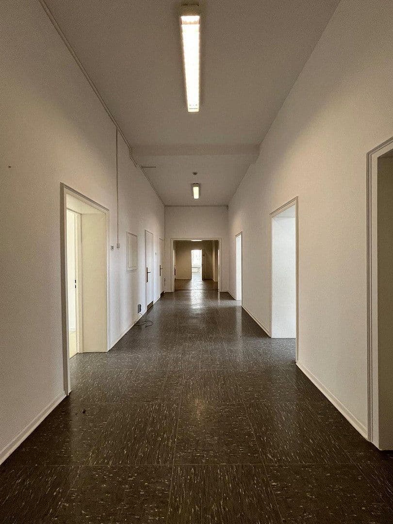 office to rent, 600 m², Magdeburgerstrasse 37, Gelsenkirchen, North Rhine-Westphalia office to rent, 600 m², Magdeburgerstrasse 37, Gelsenkirchen, North Rhine-Westphalia