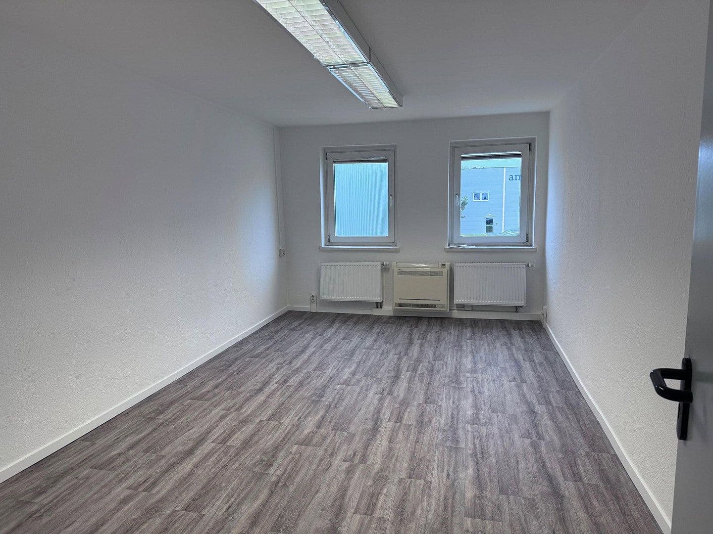non-residential property to rent, 3,310 m², Dohna, Saxony non-residential property to rent, 3,310 m², Dohna, Saxony