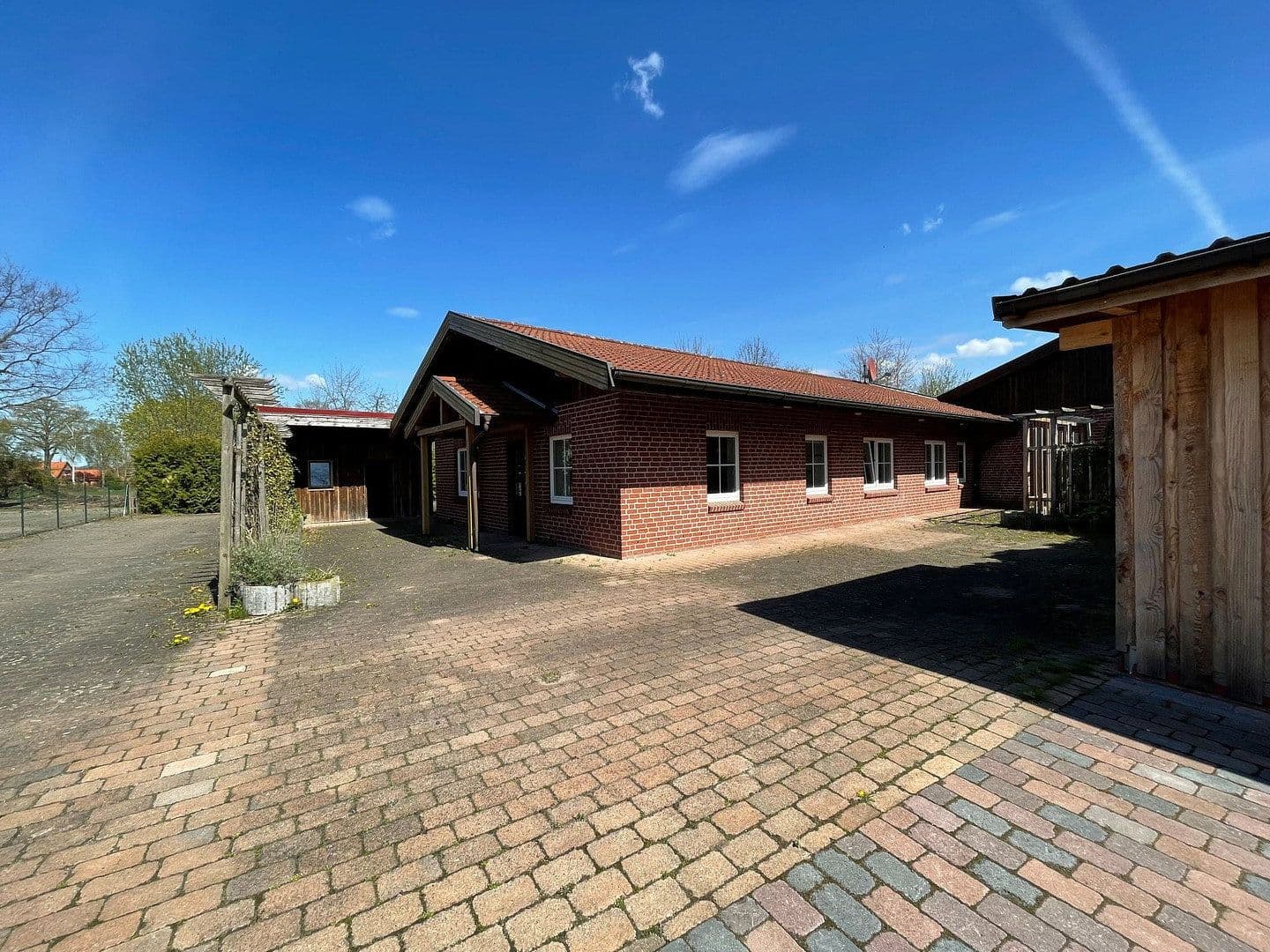 house for sale, 631 m², Neustadt am Rübenberge, Lower Saxony house for sale, 631 m², Neustadt am Rübenberge, Lower Saxony