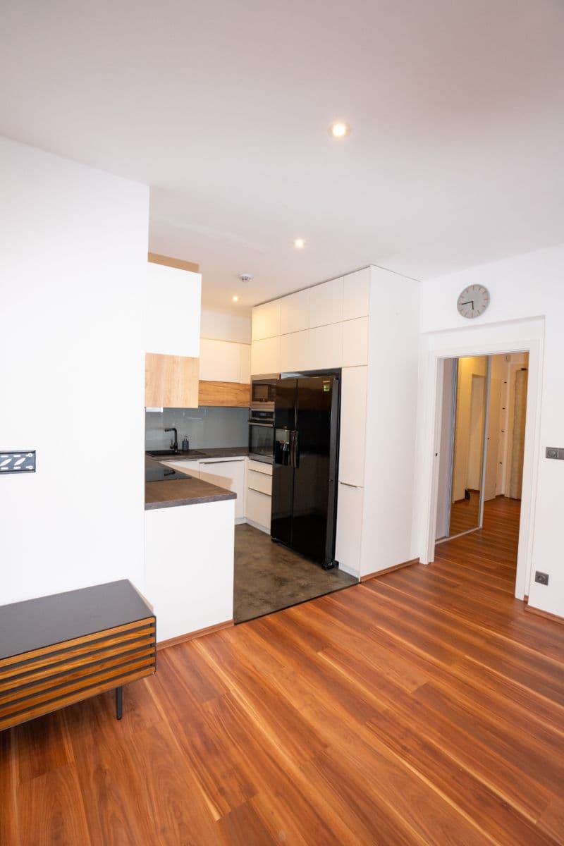 2 bedroom with open-plan kitchen flat to rent, 63 m², Boleslavská, Prague, Prague 2 bedroom with open-plan kitchen flat to rent, 63 m², Boleslavská, Prague, Prague