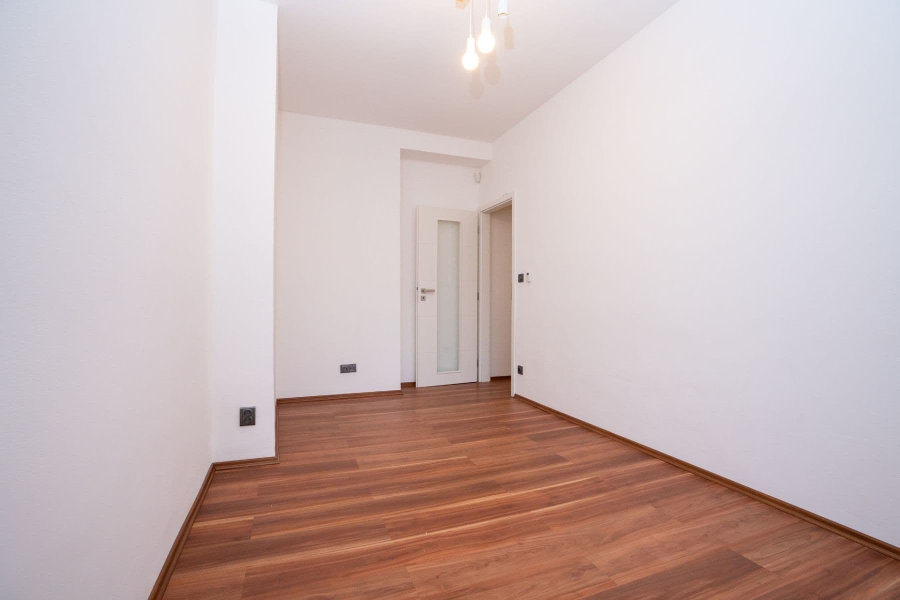2 bedroom with open-plan kitchen flat to rent, 63 m², Boleslavská, Prague, Prague 2 bedroom with open-plan kitchen flat to rent, 63 m², Boleslavská, Prague, Prague