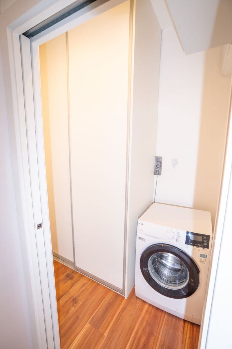 2 bedroom with open-plan kitchen flat to rent, 63 m², Boleslavská, Prague, Prague 2 bedroom with open-plan kitchen flat to rent, 63 m², Boleslavská, Prague, Prague