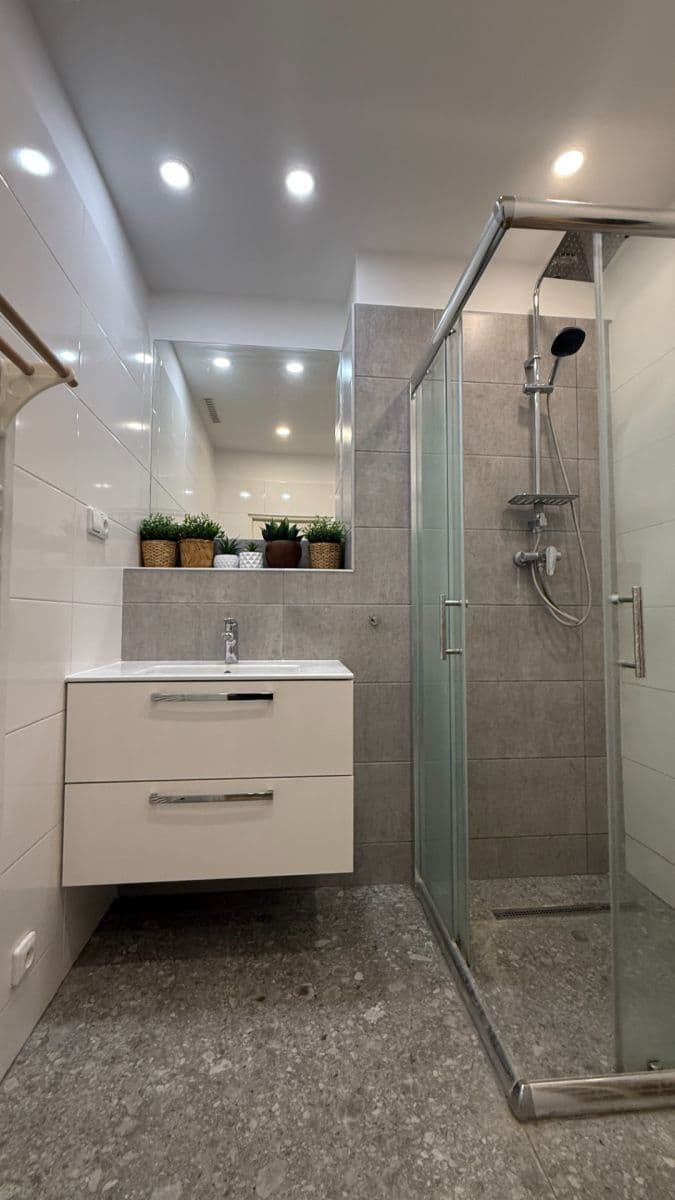 Studio flat to rent, 41 m², Pivovarnická, Prague, Prague Studio flat to rent, 41 m², Pivovarnická, Prague, Prague