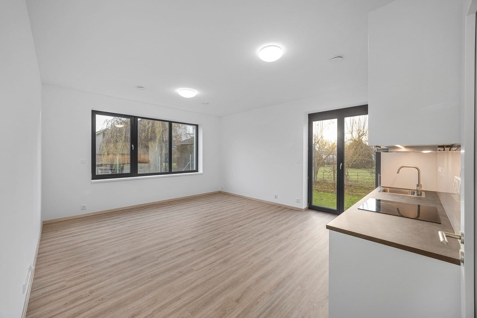 Studio flat to rent, 33 m², K dálnici, Prague, Prague Studio flat to rent, 33 m², K dálnici, Prague, Prague