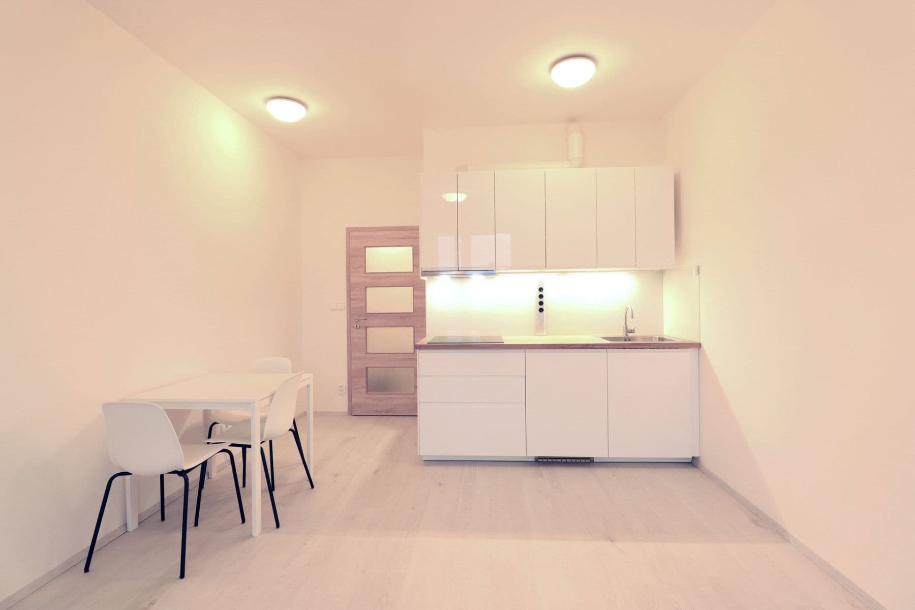 Studio flat to rent, 25 m², Augustina Lukeše, Brandýs nad Labem-Stará Boleslav, Středočeský Region Studio flat to rent, 25 m², Augustina Lukeše, Brandýs nad Labem-Stará Boleslav, Středočeský Region
