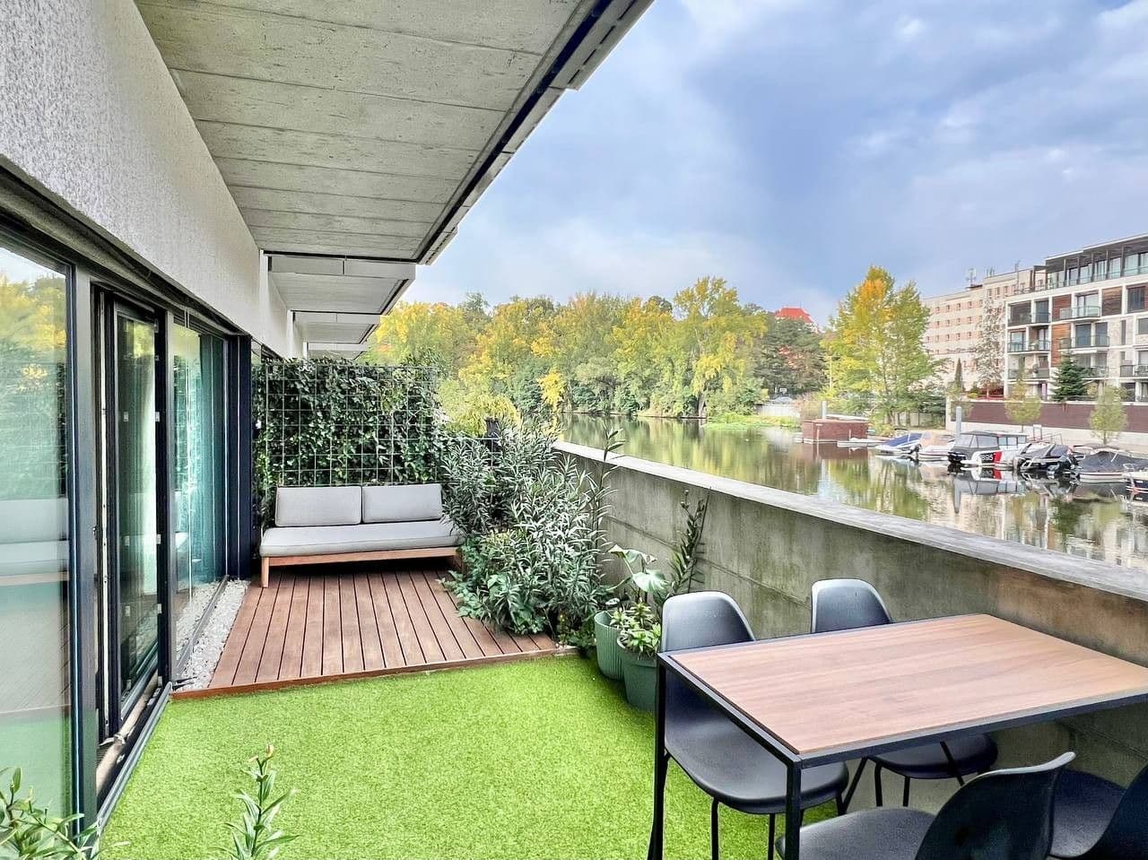 2 bedroom with open-plan kitchen flat to rent, 75 m², Smrčkova, Prague, Prague 2 bedroom with open-plan kitchen flat to rent, 75 m², Smrčkova, Prague, Prague