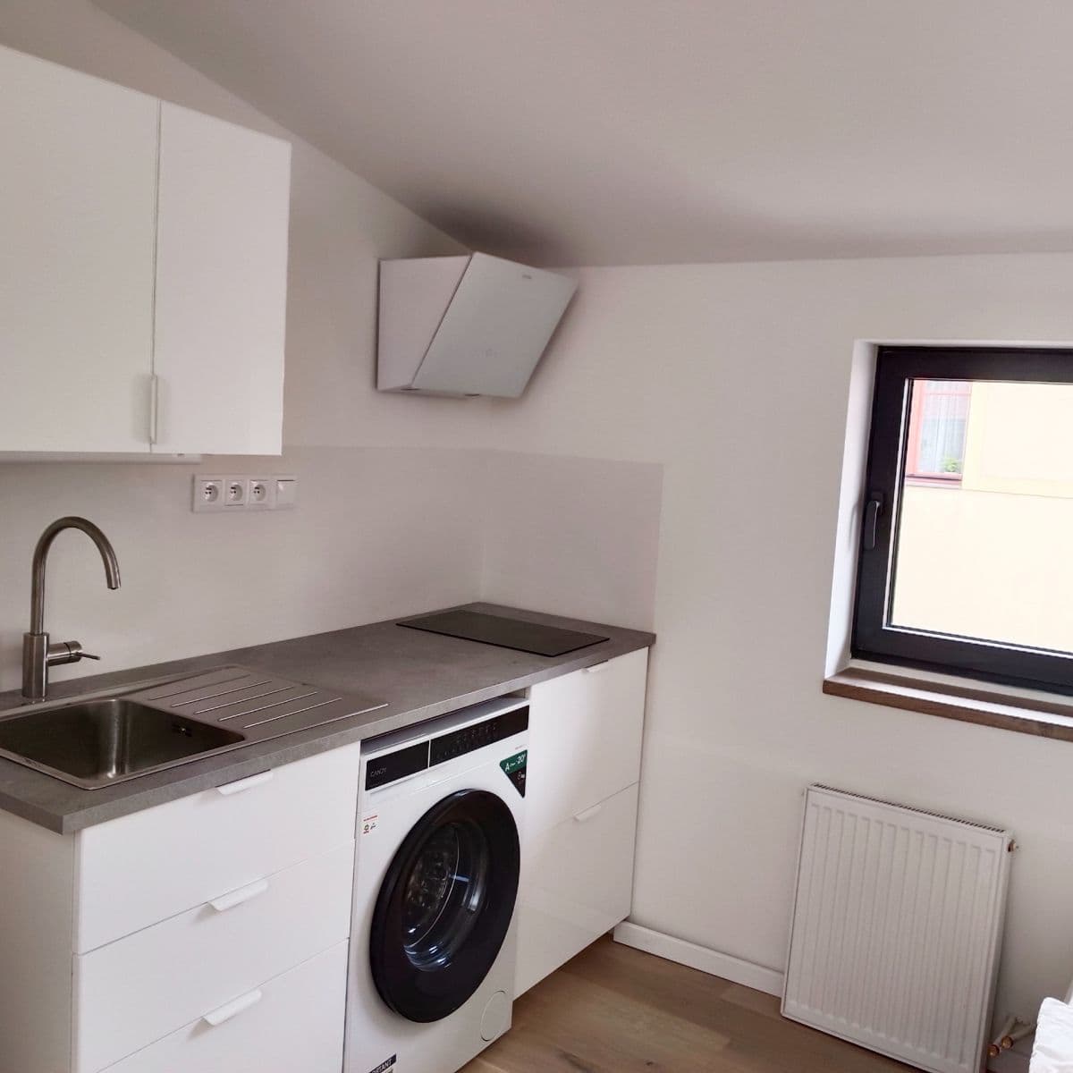 Studio flat to rent, 20 m², Pod Strašnickou vinicí, Prague, Prague Studio flat to rent, 20 m², Pod Strašnickou vinicí, Prague, Prague