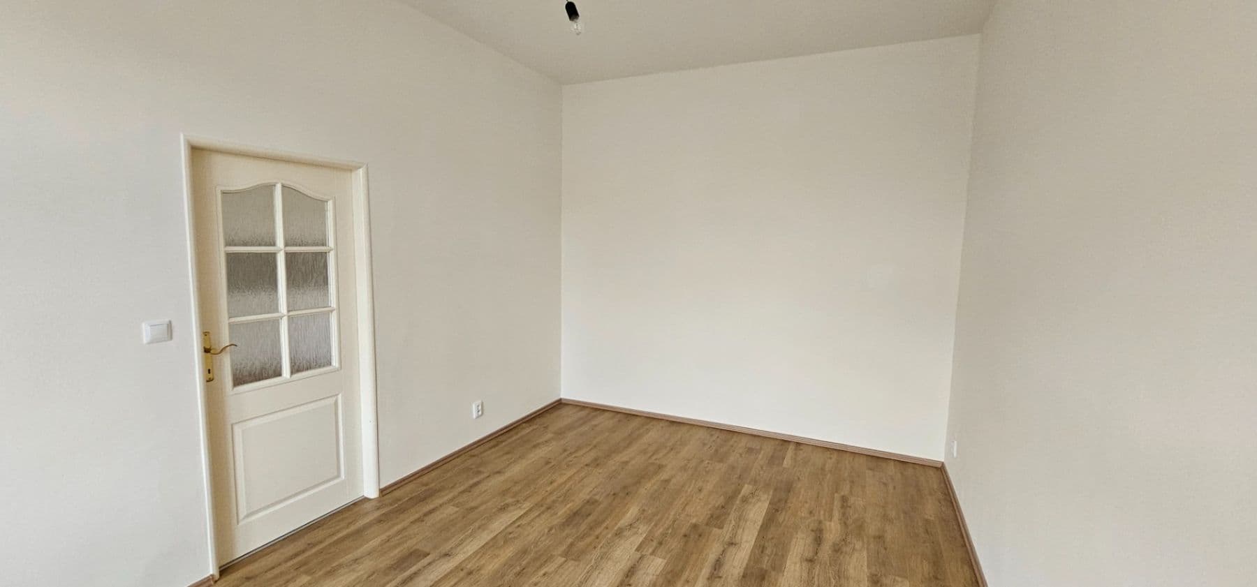 1 bedroom with open-plan kitchen flat to rent, 46 m², Primátorská, Prague, Prague 1 bedroom with open-plan kitchen flat to rent, 46 m², Primátorská, Prague, Prague