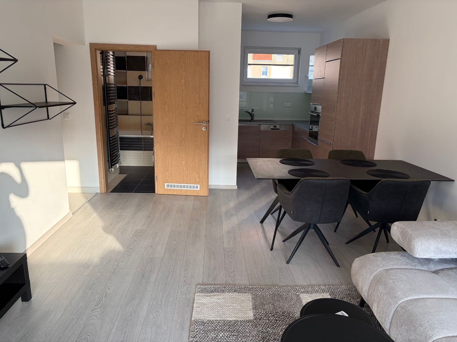 1 bedroom with open-plan kitchen flat to rent, 68 m², Hornoměcholupská, Prague, Prague 1 bedroom with open-plan kitchen flat to rent, 68 m², Hornoměcholupská, Prague, Prague