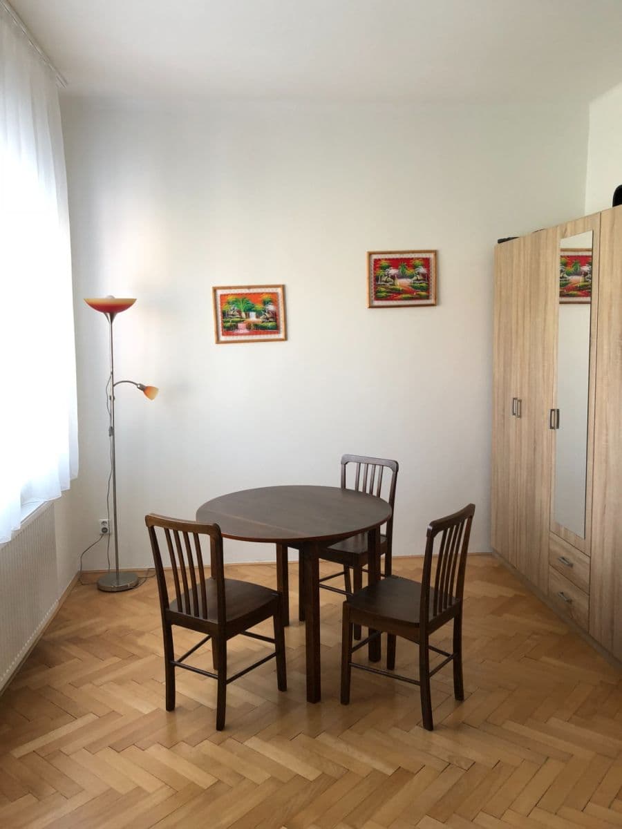 1 bedroom with open-plan kitchen flat for sale, 42 m², Hodonínská, Prague, Prague 1 bedroom with open-plan kitchen flat for sale, 42 m², Hodonínská, Prague, Prague
