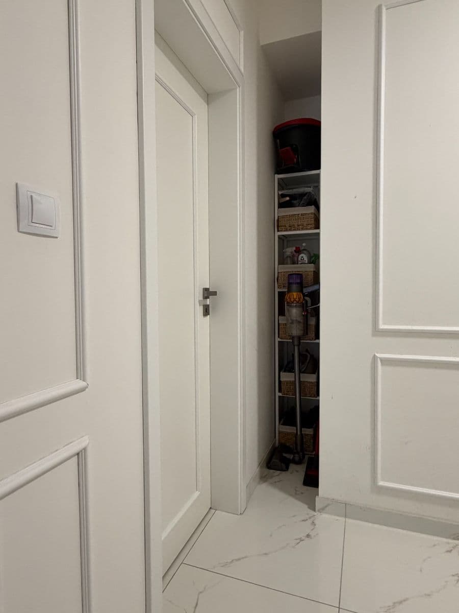 1 bedroom with open-plan kitchen flat for sale, 67 m², Jinonická, Prague, Prague 1 bedroom with open-plan kitchen flat for sale, 67 m², Jinonická, Prague, Prague