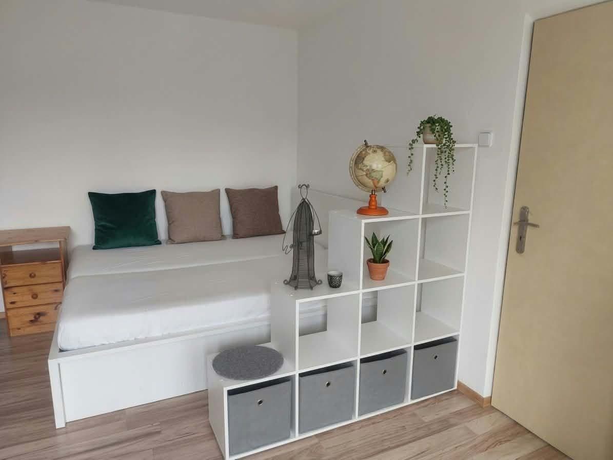 1 bedroom flat to rent, 34 m², Kozmonautov, Svätý Jur, Bratislavský Region 1 bedroom flat to rent, 34 m², Kozmonautov, Svätý Jur, Bratislavský Region