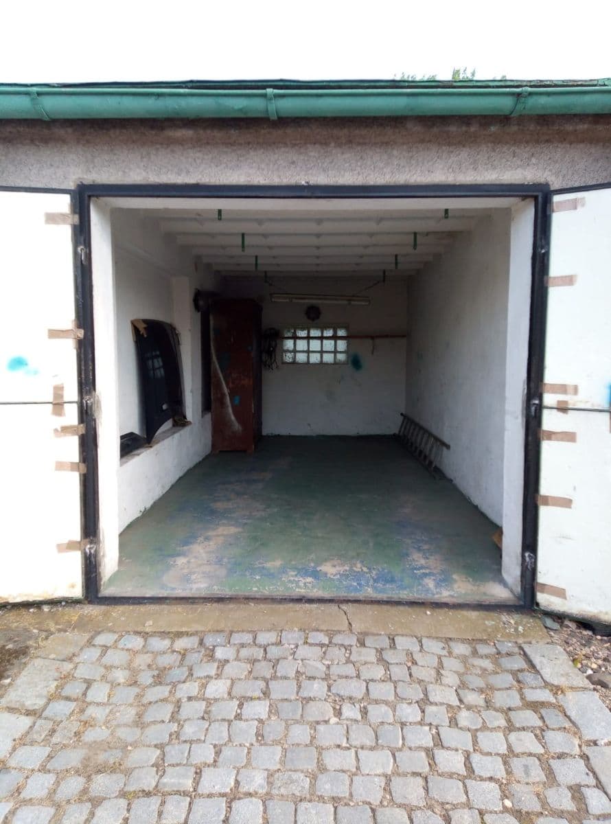 garage for sale, 19 m², Bavlnářská, Jaroměř, Královéhradecký Region garage for sale, 19 m², Bavlnářská, Jaroměř, Královéhradecký Region