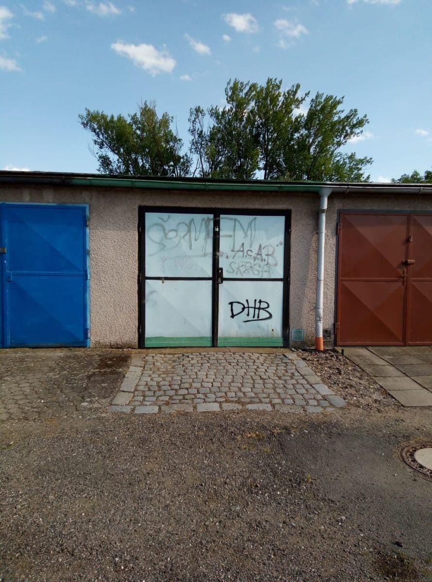 garage for sale, 19 m², Bavlnářská, Jaroměř, Královéhradecký Region garage for sale, 19 m², Bavlnářská, Jaroměř, Královéhradecký Region