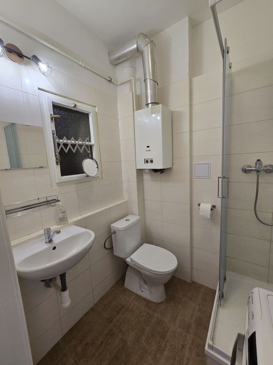 Small studio flat to rent, 22 m², Petra Rezka, Prague, Prague Small studio flat to rent, 22 m², Petra Rezka, Prague, Prague