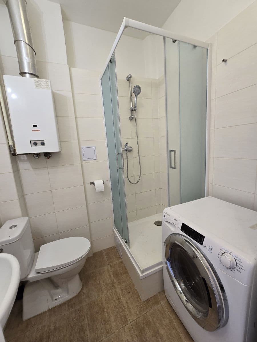 Small studio flat to rent, 22 m², Petra Rezka, Prague, Prague Small studio flat to rent, 22 m², Petra Rezka, Prague, Prague