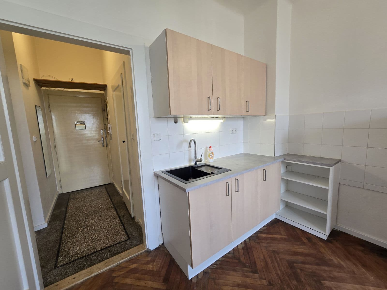 Small studio flat to rent, 22 m², Petra Rezka, Prague, Prague Small studio flat to rent, 22 m², Petra Rezka, Prague, Prague