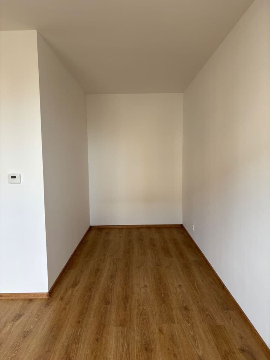 Studio flat to rent, 33 m², Uherova, Chýně, Středočeský Region Studio flat to rent, 33 m², Uherova, Chýně, Středočeský Region