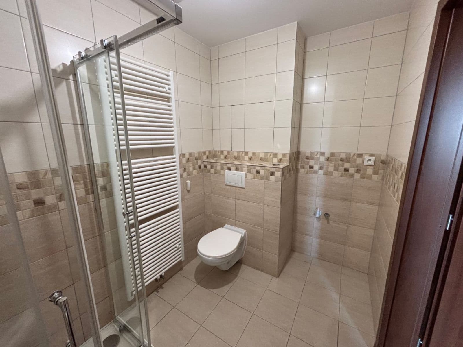 Studio flat to rent, 33 m², Uherova, Chýně, Středočeský Region Studio flat to rent, 33 m², Uherova, Chýně, Středočeský Region