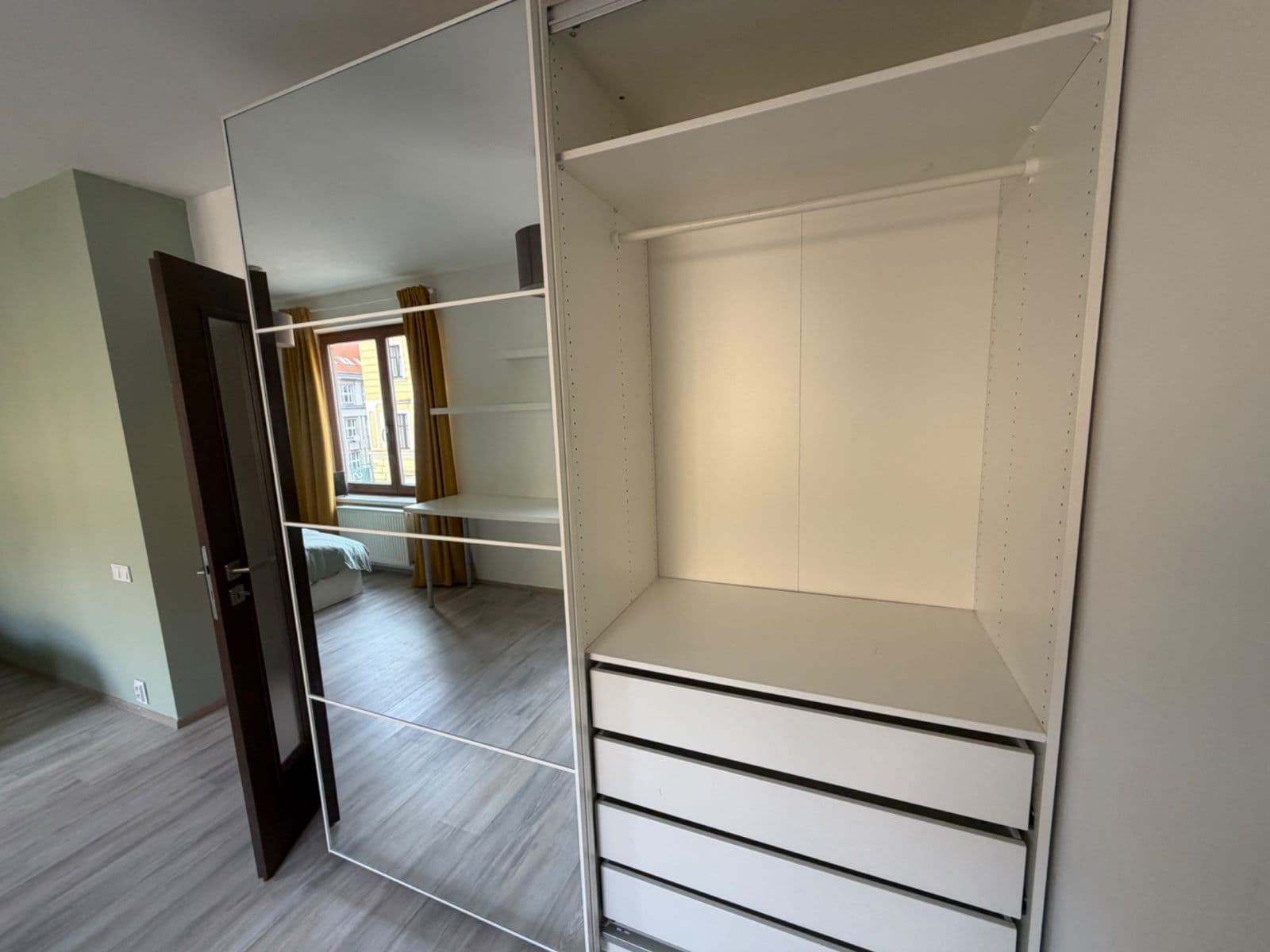 1 bedroom with open-plan kitchen flat to rent, 58 m², Mojmírova, Prague, Prague 1 bedroom with open-plan kitchen flat to rent, 58 m², Mojmírova, Prague, Prague