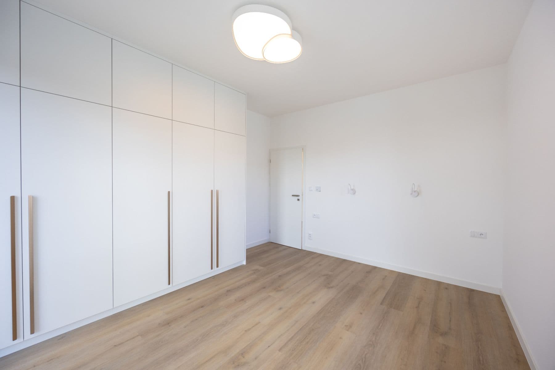 2 bedroom with open-plan kitchen flat to rent, 110 m², Na Vrchu, Prague, Prague 2 bedroom with open-plan kitchen flat to rent, 110 m², Na Vrchu, Prague, Prague