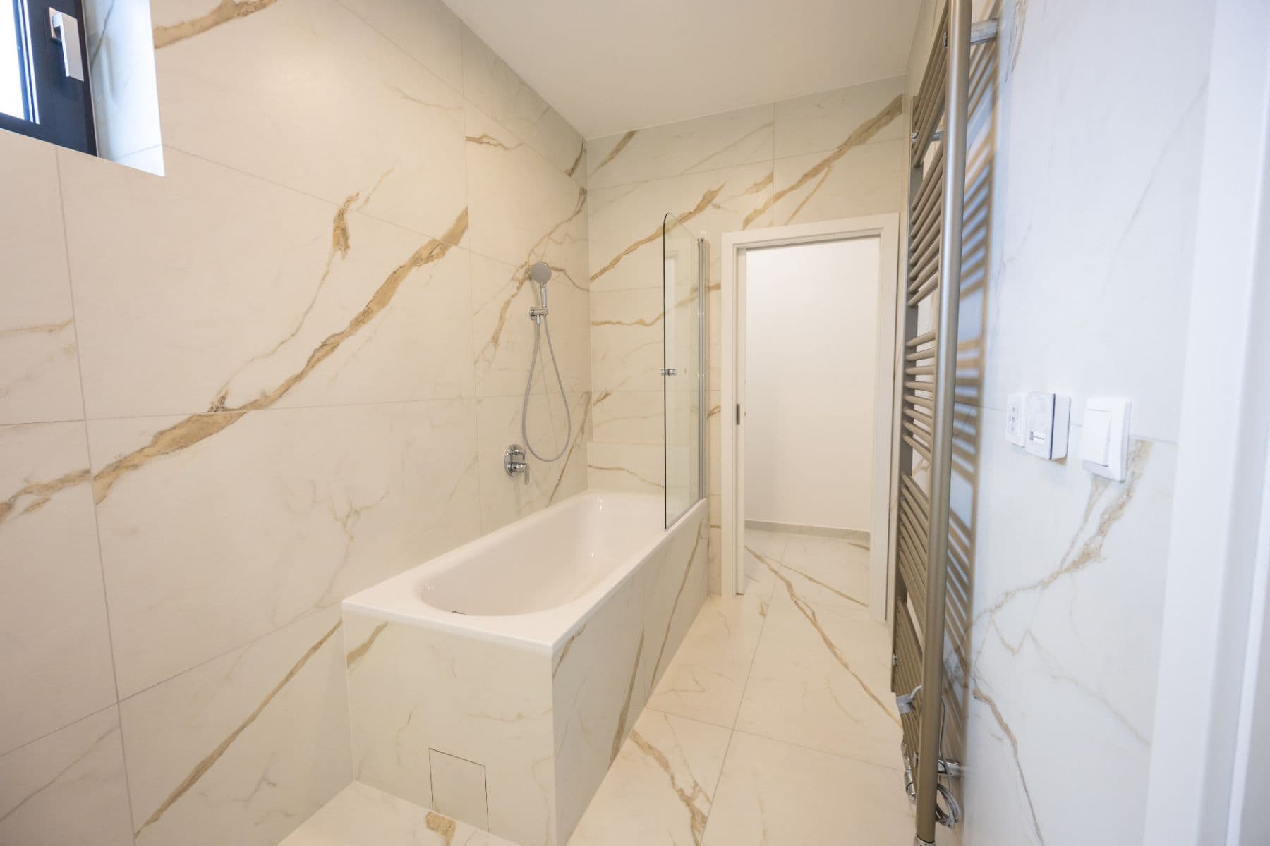 2 bedroom with open-plan kitchen flat to rent, 110 m², Na Vrchu, Prague, Prague 2 bedroom with open-plan kitchen flat to rent, 110 m², Na Vrchu, Prague, Prague