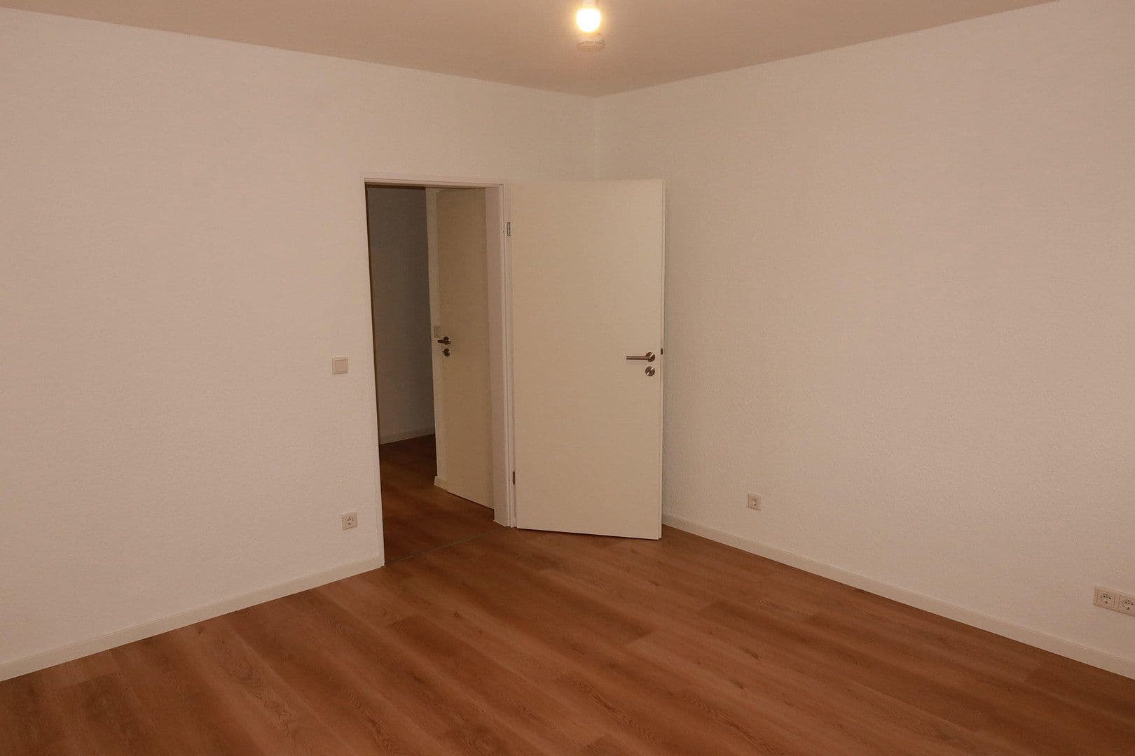 1 bedroom with open-plan kitchen flat to rent, 60 m², Essen, North Rhine-Westphalia 1 bedroom with open-plan kitchen flat to rent, 60 m², Essen, North Rhine-Westphalia