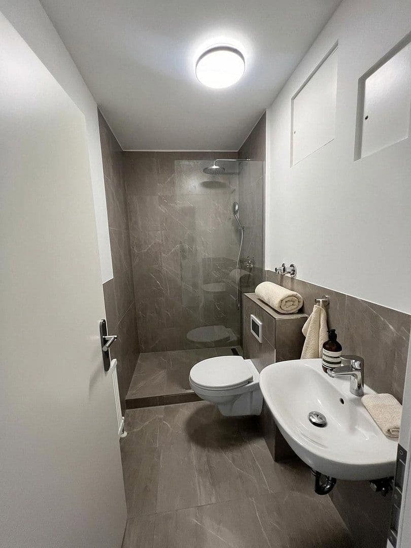 1 bedroom flat to rent, 33 m², Stresemannallee 63, Frankfurt am Main, Hesse 1 bedroom flat to rent, 33 m², Stresemannallee 63, Frankfurt am Main, Hesse