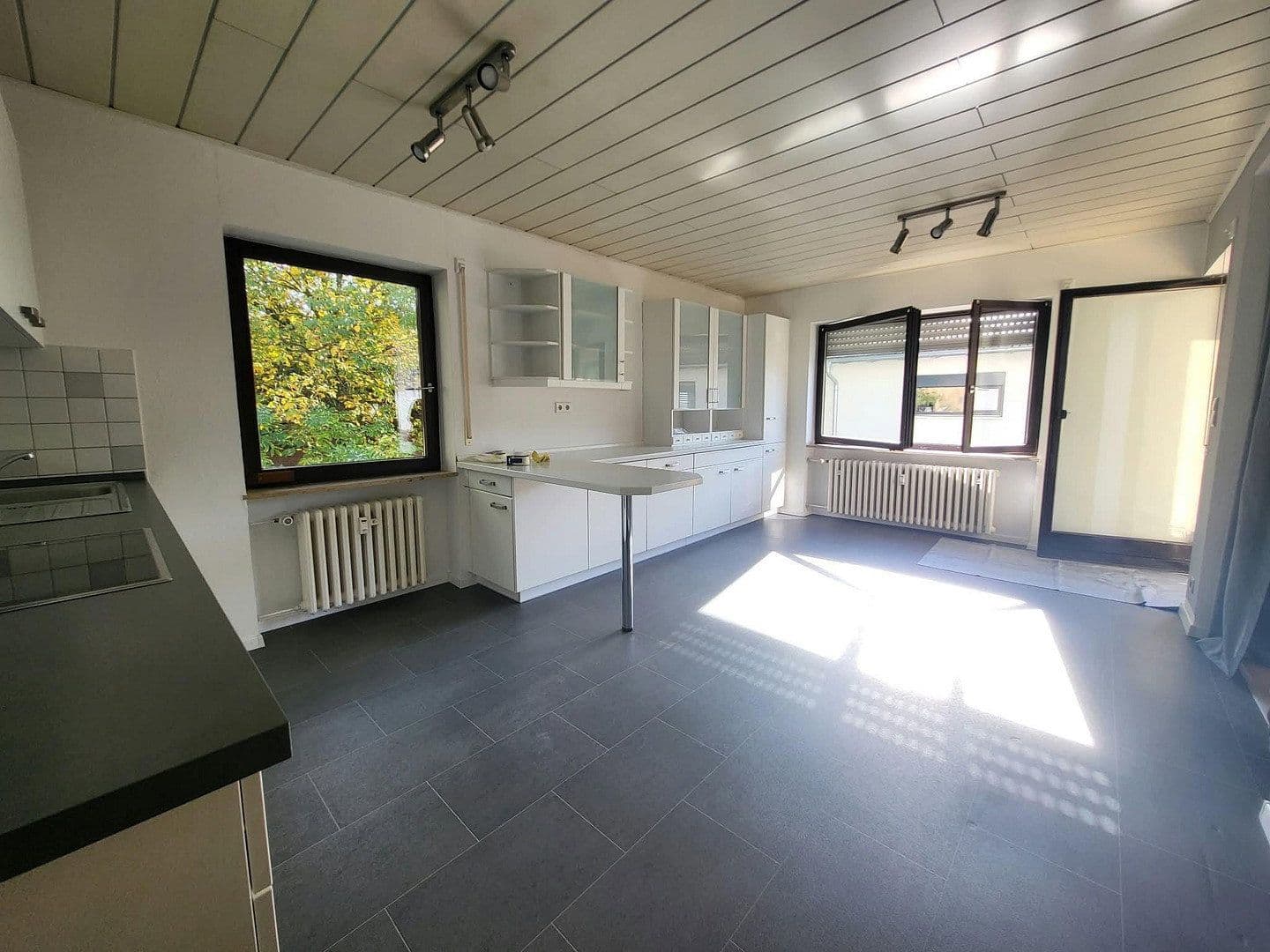 3 bedroom flat to rent, 98 m², Würzburg, Bavaria 3 bedroom flat to rent, 98 m², Würzburg, Bavaria