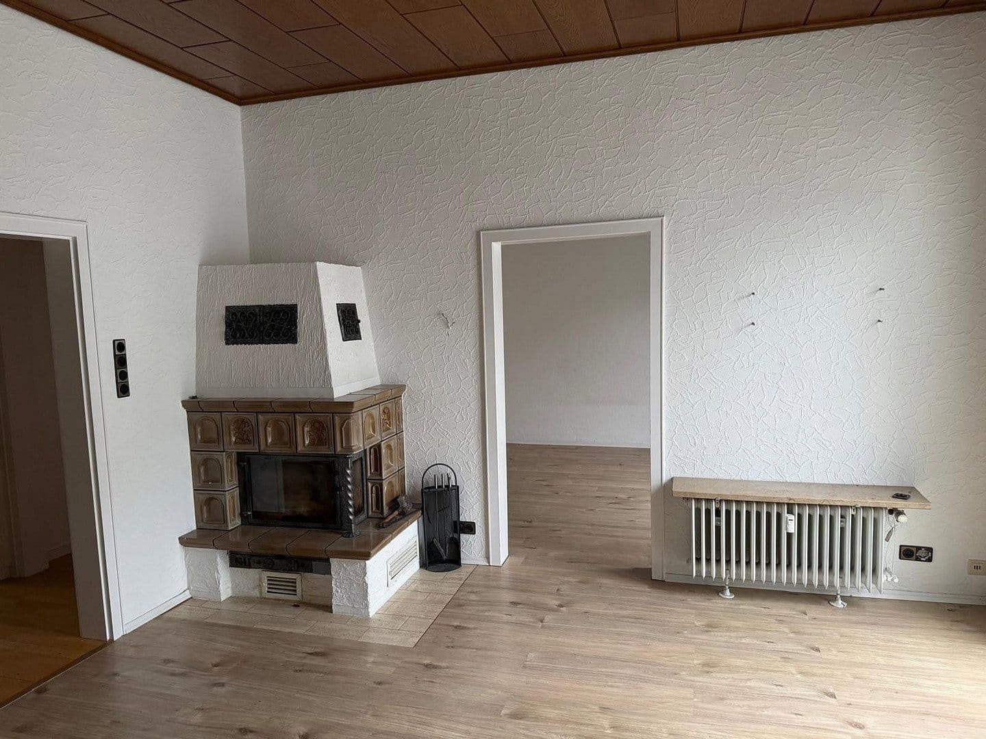 2 bedroom with open-plan kitchen flat to rent, 110 m², Dönhoffstr. 31, Solingen, North Rhine-Westphalia 2 bedroom with open-plan kitchen flat to rent, 110 m², Dönhoffstr. 31, Solingen, North Rhine-Westphalia