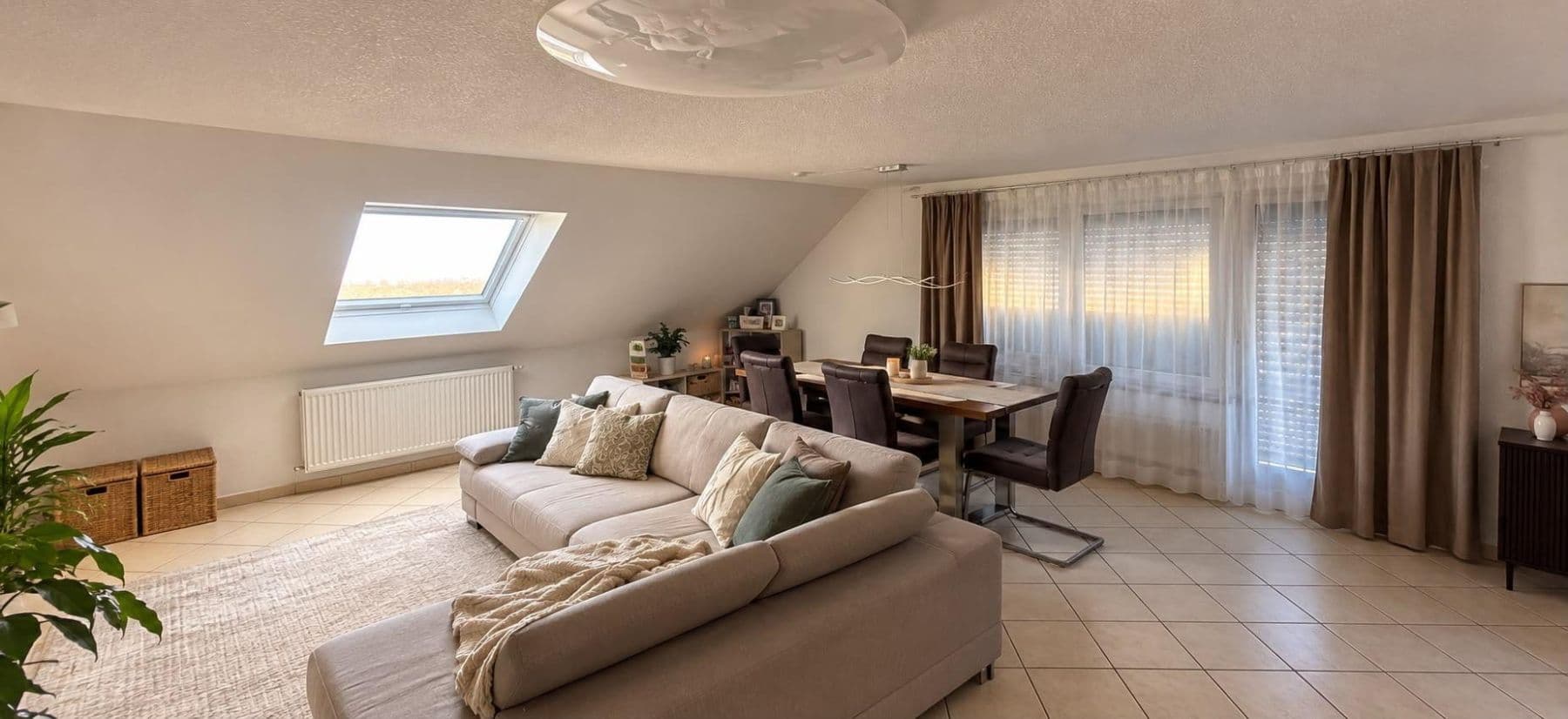 3 bedroom with open-plan kitchen flat for sale, 125 m², Schillerstrasse 22, Villingendorf, Baden-Württemberg 3 bedroom with open-plan kitchen flat for sale, 125 m², Schillerstrasse 22, Villingendorf, Baden-Württemberg