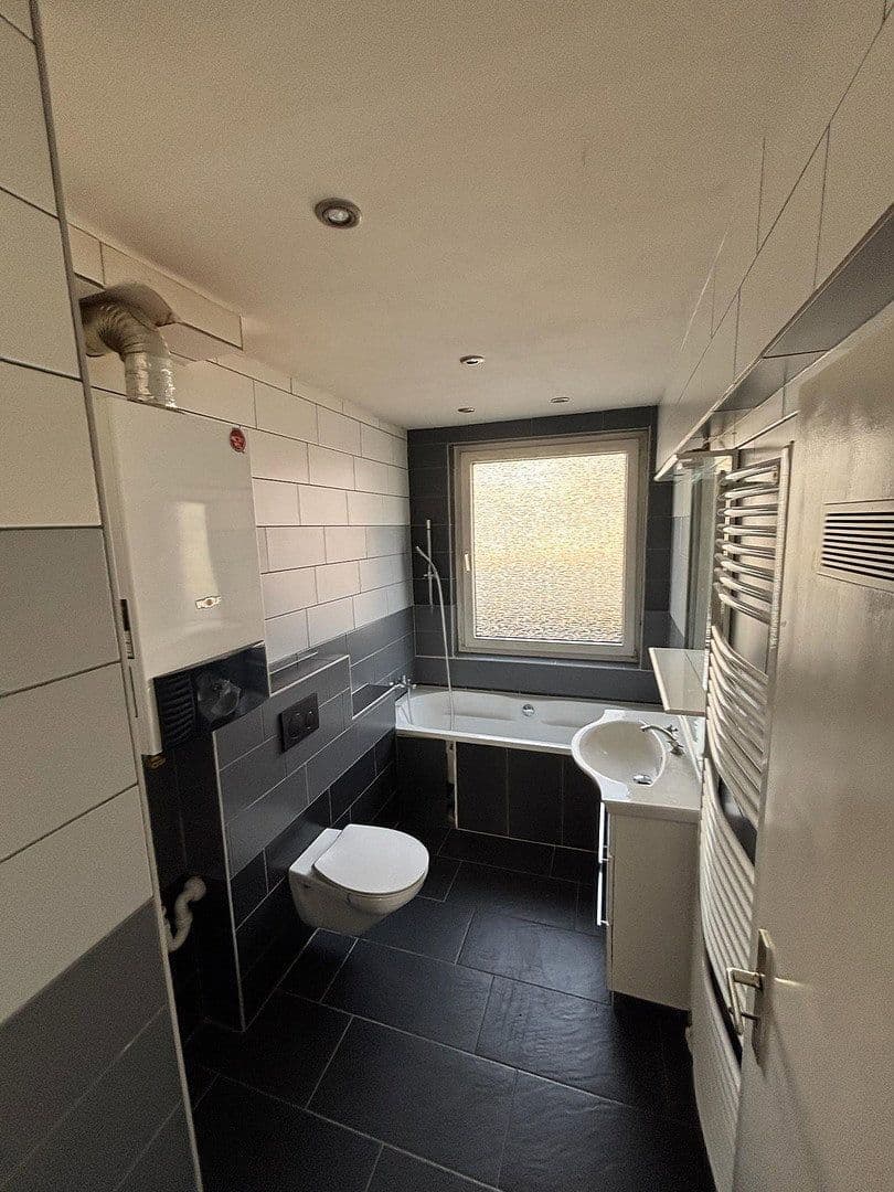 1 bedroom with open-plan kitchen flat for sale, 65 m², Düsseldorf, North Rhine-Westphalia 1 bedroom with open-plan kitchen flat for sale, 65 m², Düsseldorf, North Rhine-Westphalia